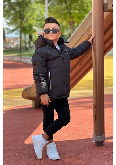 Erkek Çocuk Çıkarılabilir Kapüşonlu Baskılı Yakası Detaylı Kışlık Mont Km3501 Siyah