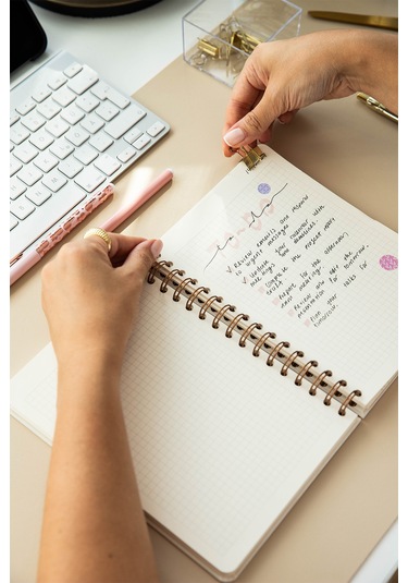 A5 Spiralli Sert Kapak Keten Kareli Tarihsiz Not Defteri Lila Lila