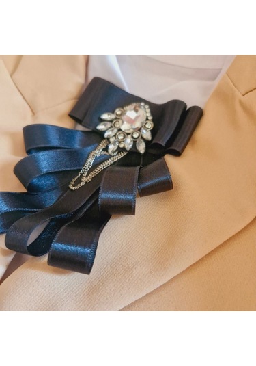 Siyah Vaoov Özel Seri Yaka Broş, Yaka İğnesi , Taşlı Tasarım, Hediyelik , Yaka Çiçeği 137 Beyaz