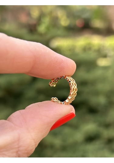 Çelik Kararmaz Kadın Sıkıştırmalı Gold Hasır Kıkırdak Küpe