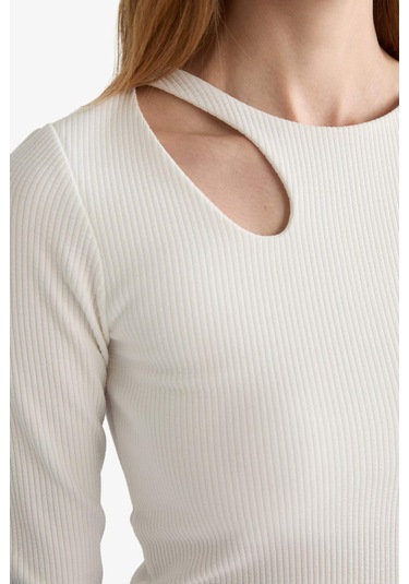 Defacto Slim Fit Dar Kesim Bisiklet Yaka Fitilli Kaşkorse Uzun Kollu Tişört D5114ax25auer105 Ekru