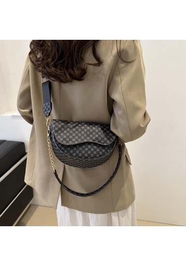 Siyah Yogodlns Kadın Eyer Omuzdan Askili Çanta Taşınabilir Kadın Debriyaj Çanta Çanta Crossbody Çanta Moda Bayanlar Küçük Postacı Çantası Siyah