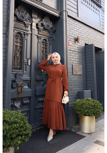 Kadın Kahve Boydan Düğmeli Eteği Piliseli Kuşaklı Lara Keten Uzun Tesettür Elbise Kahve
