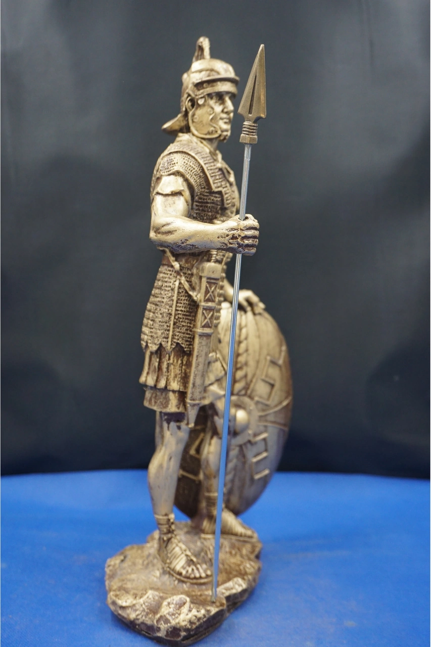 Mızrak Ve Kalkanı İle Roma Savaşçı Heykeli Biblo Ev Dekor & Hediyelik Aksesuar 32 Cm Altın