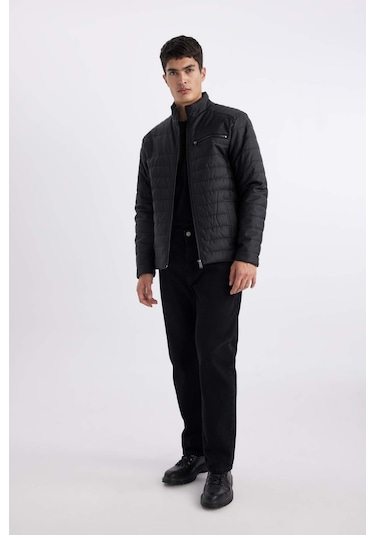 DeFacto Su İtici Slim Fit Suni Deri Mont Dar Kesim Dik Yaka Fermuarlı Cepli B3568AX24SPBK27