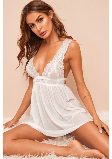 Kadın Beyaz Dantelli Sırtı Açık Gecelik Beyaz