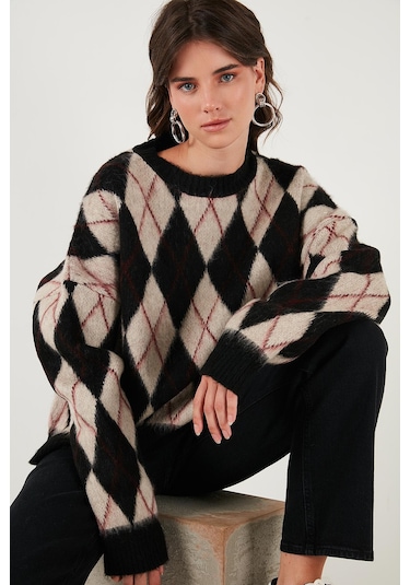 Lela Oversize Fit Bisiklet Yaka Baklava Desenli Yumuşak Dokulu Bayan Kazak 4616223 Siyah