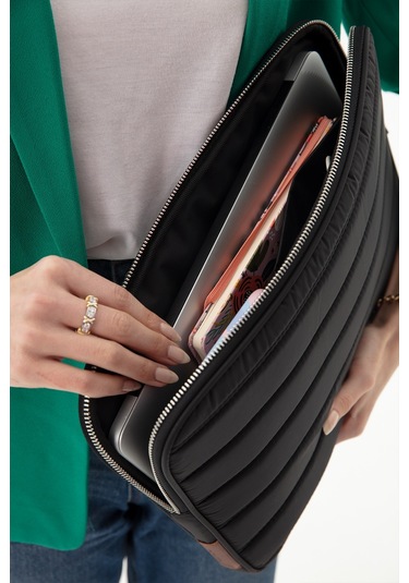 Macbook Air Pro 13 & 13.3 İnç Su Geçirmez Laptop Kılıfı Bordo