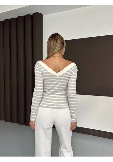 Biçomi V Yaka Kol Ve Yaka Düğmeli Bluz Gribeyaz A4047 Gri