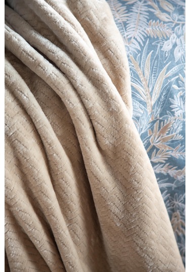 Çift Kişilik Tammy Bej Yatak Örtülü Nevresimli Set Bej