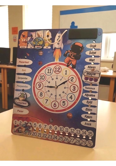 Gezegen Temalı Çocuk Odası Duvar Saati - Gerçek Saatli Duvar Takvimi