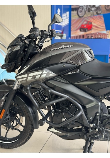 Bajaj Pulsar Ns 200 Özel Üretim Ön Koruma Demiri 3 Takozlu Siyah