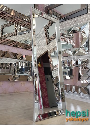 Ayna Çerçeveli Model Gümüş Renk Ayaklı Boy Aynası Gümüş