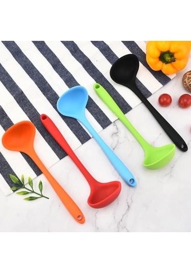 Kırmızı Kaşık Rahat Kavrama Uzun Saplı Asılı Delik Taşınabilir Yapışmaz Gıda Sınıfı Silikon Kaşık Karıştırma Kaşığı