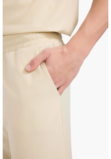 DeFacto %100 Pamuk Relax Fit Twill Dokulu Cepli Şort E2590AX25SMBG430