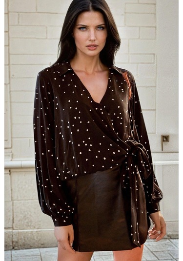 Siyah Kruvaze Yaka, Puantiyeli, Bağlama Detaylı Bluz Siyah