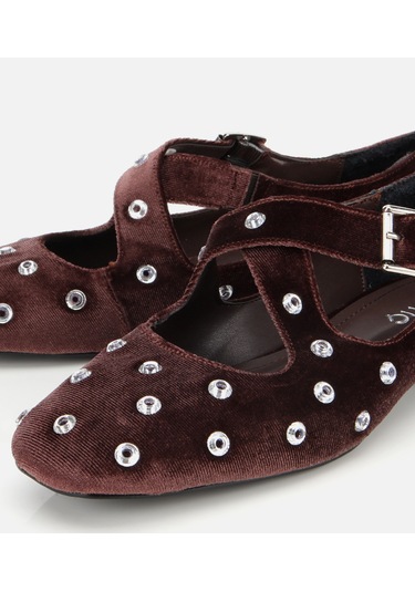 Hotiç Kadın Kahverengi Kadife Taşlı Çapraz Bantlı Babet 01ayh314680a480 01ayh314680a480 Kahverengi Hotiç Kadın Kahverengi Kadife Taşlı Çapraz Bantlı Babet 01ayh314680a480 01ayh314680a480 Kahverengi