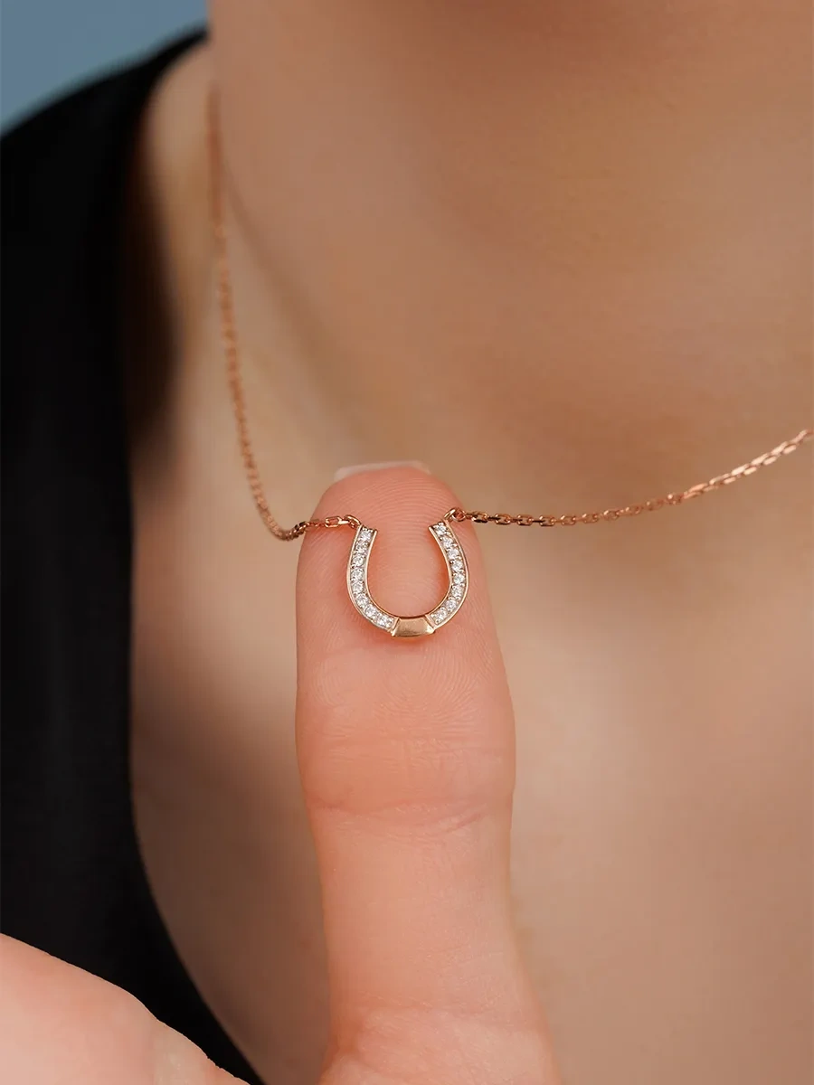 Veronika At Nalı Kolye Ucu Gümüş 925 Zincirli Boyun Kolyesi 439400235 Altın