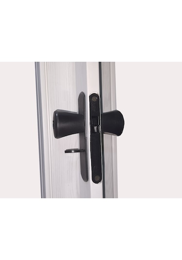 Penguen Akordiyon Kapı Bayaz Camlı En 133-147 Cm Arası Boy 220 Cm