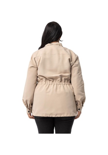 Büyük Beden Çıtçıt Ve Fermuar Kapamalı Beli Büzgülü Astarlı Bej Rengi Trençkot Bej