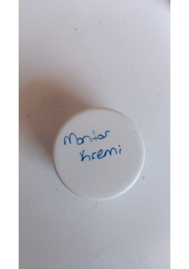 M Doğal Bitkisel Propolisli Krem