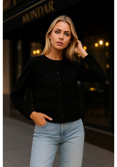 Kadın Siyah Cepli Hakim Yaka Gömlek Şık Ve Rahat Tasarım Siyah