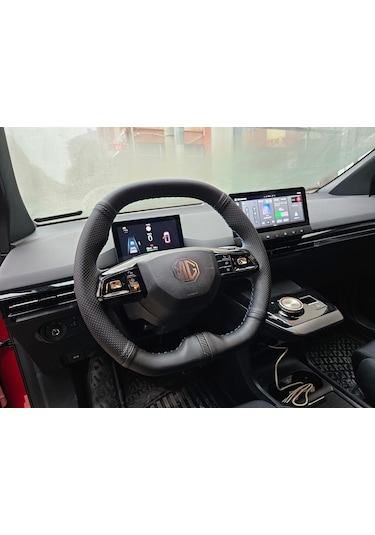 Mg Araca Özel Dikmeli Direksiyon Kılıfı Nokta Nappa Siyah İp Siyah