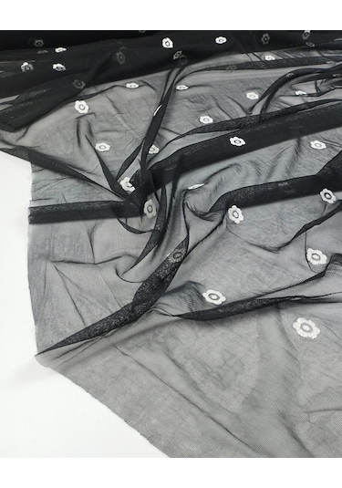 Siyah Üzeri Beyaz Çiçekli File Kumaş En: 90cm-10979 Siyah