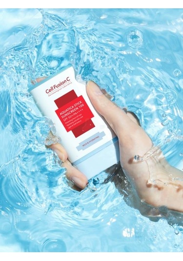 Cell Fusion C Aquatıca Nemlendirici Yüksek Koruyucu Stick Güneş Kremi 19 G