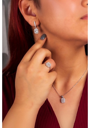 925 Ayar Gümüş Rodyumlu Ortası Baget Taşlı Zirkon Bayan Takı Seti