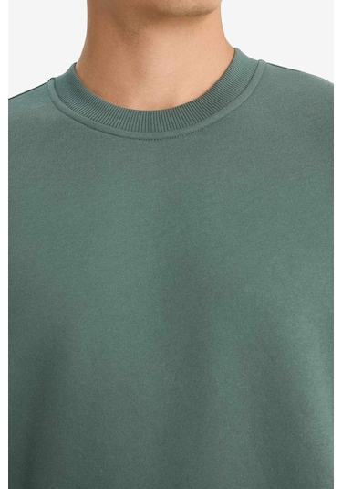 Defacto Relax Fit Bisiklet Yaka Kalın İçi Yumuşak Tüylü Basic Düz Sweatshirt T5139az25augn1019 Yeşil Defacto Relax Fit Bisiklet Yaka Kalın İçi Yumuşak Tüylü Basic Düz Sweatshirt T5139az25augn1019 Yeşil
