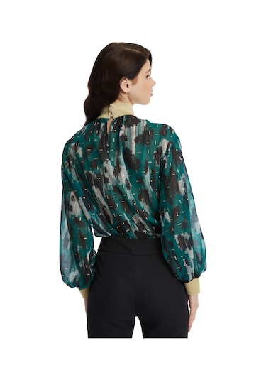 Parlak Detaylı Desenli Balon Kol Bluz Modern Yaka Ve Lastikli Bilek Tasarımıyla Şık Seçim Petrol