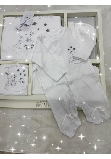 Sevimli Buluttaki Tavşan Desenli 10 Parça Kutulu Yenidoğan Hastane Çıkışı Zıbın Seti Ekru