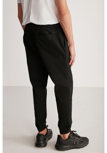 Jakob  Erkek Dokuma Yıkamalı 4 Cepli Kalın Dokulu Paçası Lastikli Siyah Pantolon