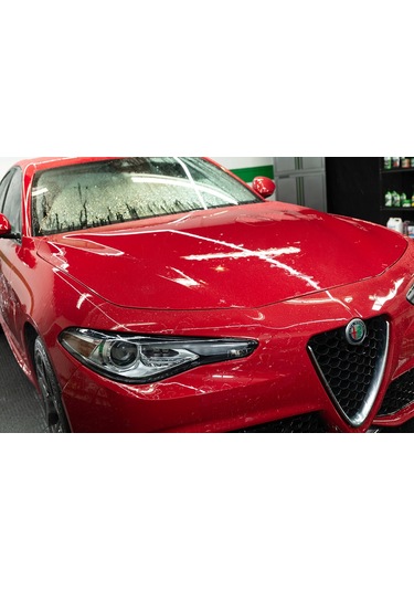 Turtle Wax New Zip Wax Cilalı Oto Yıkama Şampuanı 60 Yıkama 1 Lt