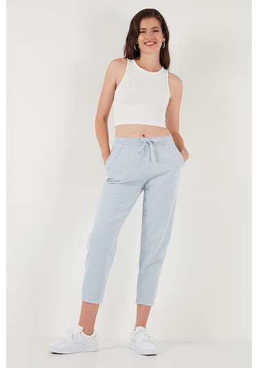Lela Pamuklu Normal Bel Regular Fit Düz Paça Bayan Pantolon 668Yp42282S4 Buz Mavi