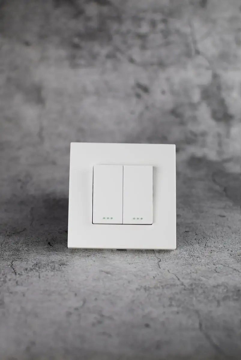 Vo'stabl Beş Aydınlatmasız Beyaz Düğmeli Anahtar 154083770