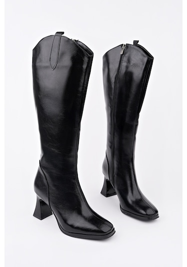 Muggo Astoria Küt Burun Yandan Fermuarlı Topuklu Kadın Çizme SİYAH RUGAN