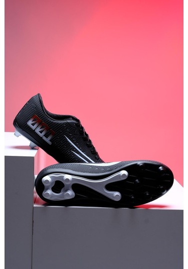 W001 Erkek Çim Halı Saha Dişli Krampon 001