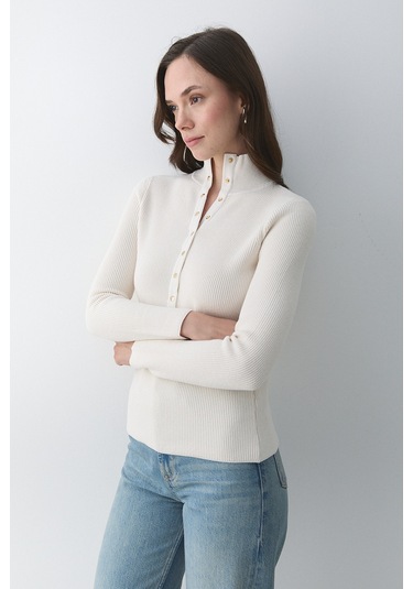 Krem Çıtçıtlı Boğazlı Kazak - 251037 Krem