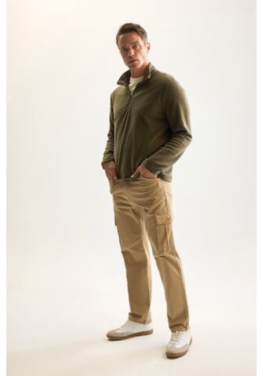 DeFacto Haki Tüylenme Yapmayan Soğuk Geçirmez Regular Fit Dik Yaka Fermuarlı Polar Sweatshirt Y3996AZNSKH469 DeFacto Haki Tüylenme Yapmayan Soğuk Geçirmez Regular Fit Dik Yaka Fermuarlı Polar Sweatshirt Y3996AZNSKH469