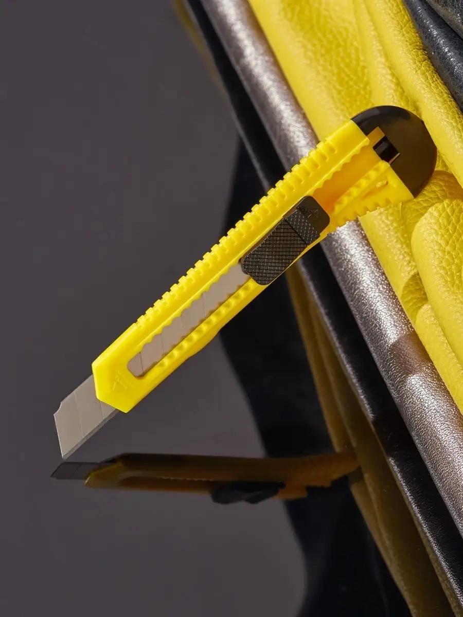 Rexant 18 Mm Katlanabilir Bıçaklı Açılır Kırıcı Bıçak 9595199