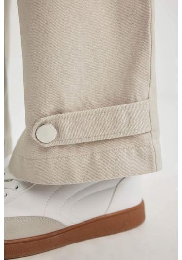 DeFacto Kargo Cepli Basic Düz Gabardin Pantolon C1670AX24SPBG106 Bej