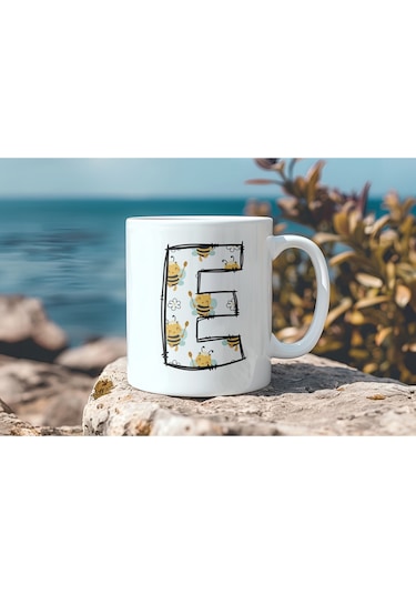 E Harfi Arı Desenli Kupa - Sevimli Hayvan Temalı Kişiye Özel Kahve Kupası - Şans Kupası Beyaz