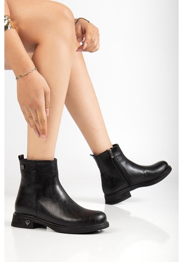 Kadın Bot Siyah Suni Deri Kauçuk Taban Yüzüdüz-4217 Siyah