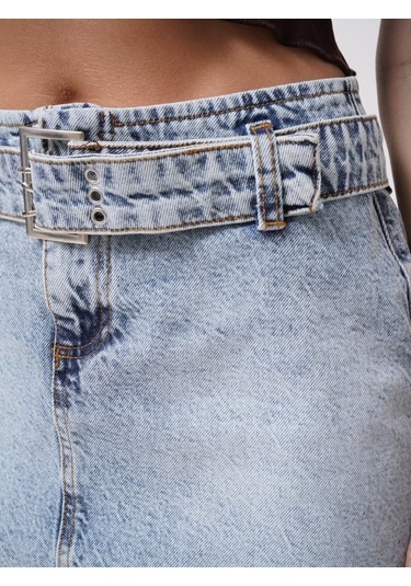 Kemer Detay Denim Mini Etek Açık Mavi