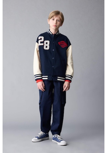 DeFacto Erkek Çocuk Kargo Cepli Beli Bağcıklı Lastikli Paça Lacivert Jogger Gabardin Pantolon C6623A824AUNV135 DeFacto Erkek Çocuk Kargo Cepli Beli Bağcıklı Lastikli Paça Lacivert Jogger Gabardin Pantolon C6623A824AUNV135