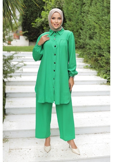 Büzgü Detaylı Tesettür Zümrüt Takım Zümrüt