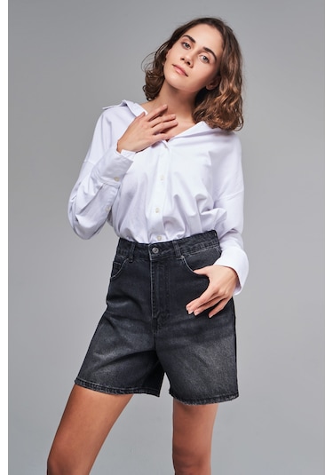Itsbasic Kadın Koyu Füme Renk Diana Mom Fit Midi Boy Denim Şort