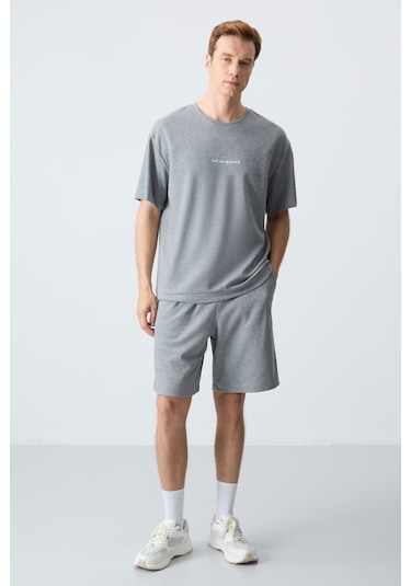Tommy Life Gri Melanj Pamuklu Kalın Yumuşak Dokulu Oversize Fit Basic Erkek Şort Takım - 85257 GRİ MELANJ Tommy Life Gri Melanj Pamuklu Kalın Yumuşak Dokulu Oversize Fit Basic Erkek Şort Takım - 85257 GRİ MELANJ